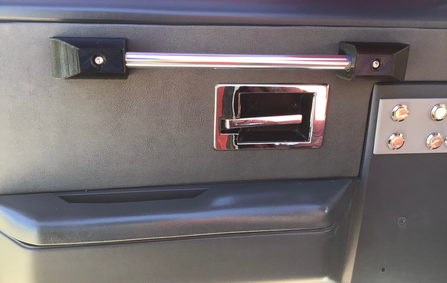 81-87/91 CHEVY/GMC SQUARE BODY PICKUP TRUCK DOOR PANEL PULLS HANDLES