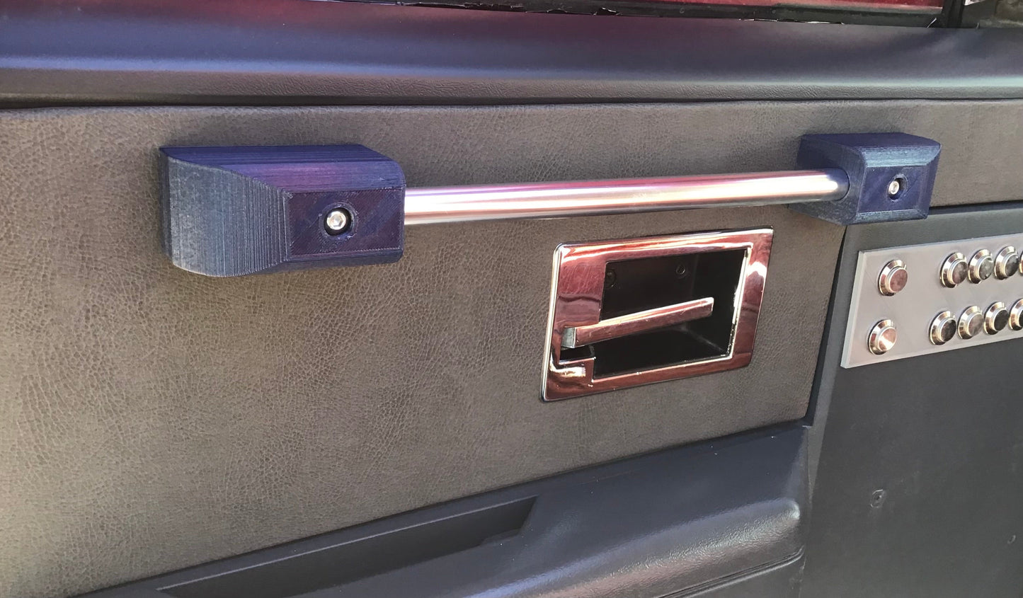 81-91 CHEVY/GMC CREW CAB DUALLY TRUCK BODY INTERIOR DOOR PANEL PULLS